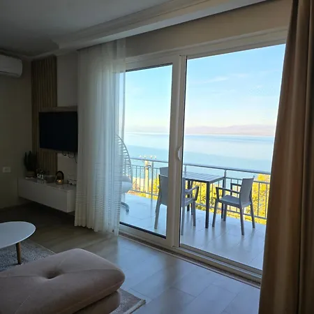 Shiroka's Special Guest 1