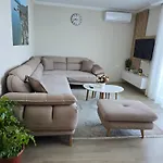 Shiroka's Special Guest 1 * Široka